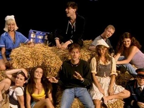 Country House: The Full Story Behind The Blur Song That Beat Oasis To ...