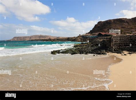 Praia Cabral, Sal Rei, Boa Vista Island, Cape Verde Islands. Rocky ...