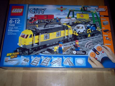 LEGO CITY 7939 CARGO TRAIN NEW SEALED FAST SHIPPING