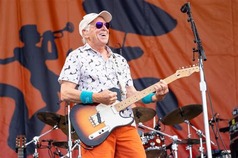 Jimmy Buffett's Sister Revealed His On-Brand Last Words to Her