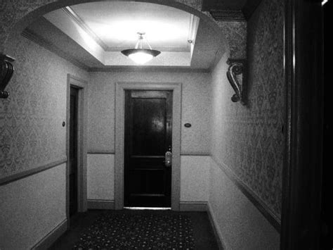 Haunted Room 217 Of The Stanley Hotel Scary Places The Stanley Hotel Haunted Places