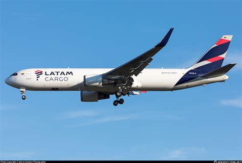 N La Latam Cargo Colombia Boeing Er Bcf Wl Photo By Sierra