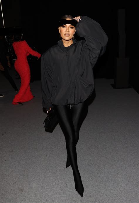 Kardashian fans think Khloe is trying to make Kim 'jealous' after the