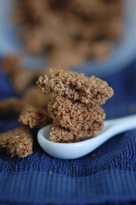 Food, Fun & Life: Cracklin' Oat Bran Copycat Granola