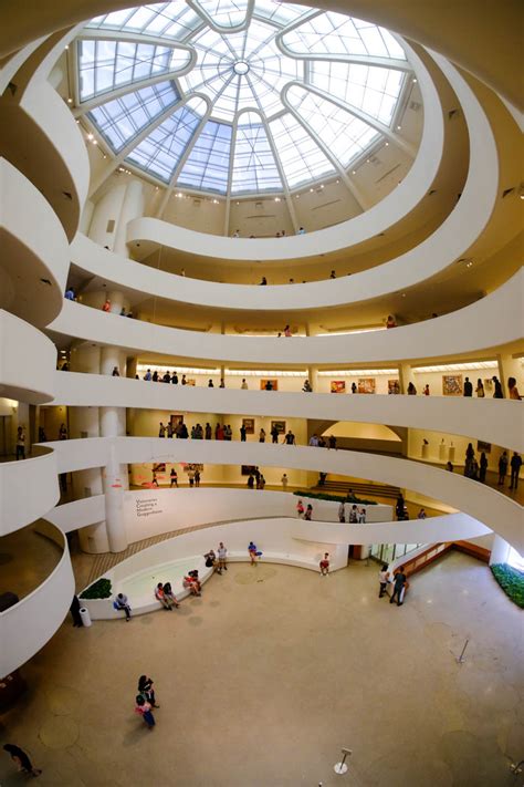 Le Musée Dart Moderne Guggenheim à New York