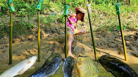 Fishing Skills Orphan Girl Linh Dan Caught A Giant School Of Fish