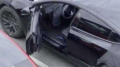 Tesla Model 3 Restyling Guardate La Prima Foto Degli Interni