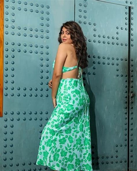 Shafaq Naaz Poses In Blue Bikini Fans Give Shocking Reaction Says No