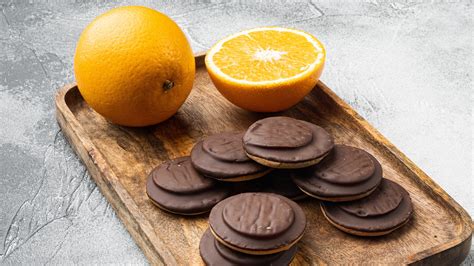 What Are Jaffa Oranges And Are Jaffa Cakes Made With Them