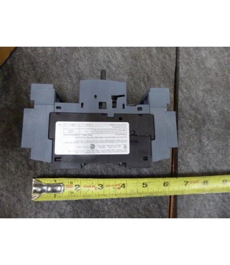 SIEMENS 8 Circuit Breaker 3RV2811 1HD10