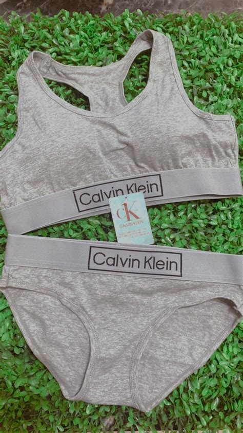 【12月優惠限時限量 現貨出清限量單品免運】ck Calvin Klein 彈性 內衣 有內襯 內褲 挖背款 運動內衣 外拍 內衣