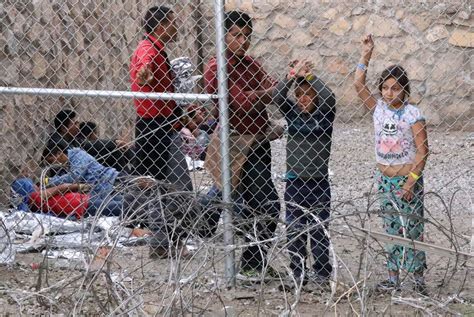 Undocumented immigrants being housed underneath a bridge in El Paso ...