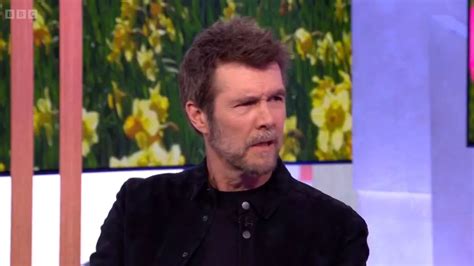 Rhod Gilbert Shares Cancer Update And Says Who Cares I M Here As He Makes Return To Stage