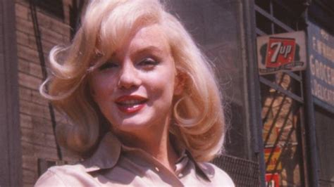 Marilyn Monroe Pregnant Photos Show Stars Secret For First Time