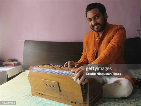 Alamgir (Pop Singer) Photos and Premium High Res Pictures - Getty Images