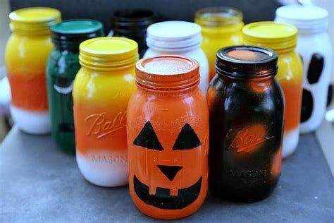 Easy DIY Halloween Mason Jar Lanterns Project