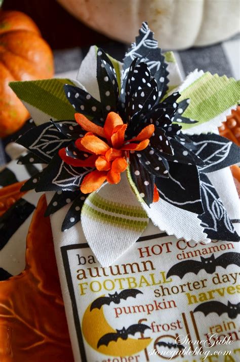 NO-SEW HALLOWEEN NAPKINS - StoneGable