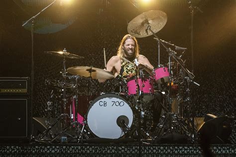 Foo Fighters Drummer Taylor Hawkins Dead At 50 Ap News