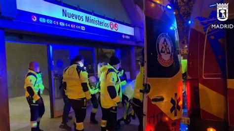 Grave Un Joven De 24 Años Tras Caer Por El Hueco De Unas Escaleras En