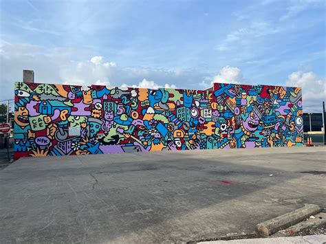 Kyle Confehr – NEON District Mural – Fillin Global