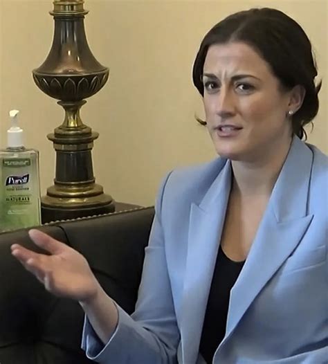 Cassidy Hutchinson Age, Net Worth, Boyfriend, Family & Biography ...