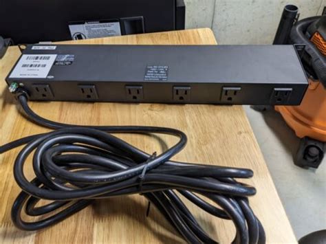 Tripp Lite Rs 1215 Ra 12 Outlet 120 Volt 15 Amp 1u Rack Mount Power Strip 37332099402 Ebay