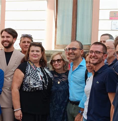 Maria Aida Episcopo Ha Inaugurato Il Suo Comitato Elettorale Foggia