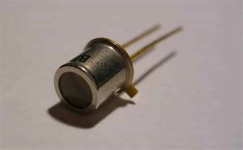 Фототранзистор: принцип работы, как проверить