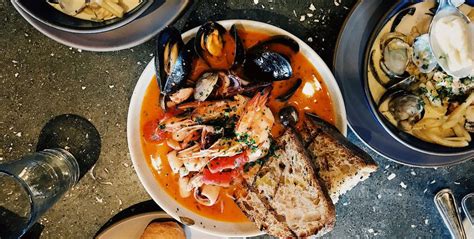 Disfruta De Esta Deliciosa Receta De Cazuela De Mariscos Para Compartir