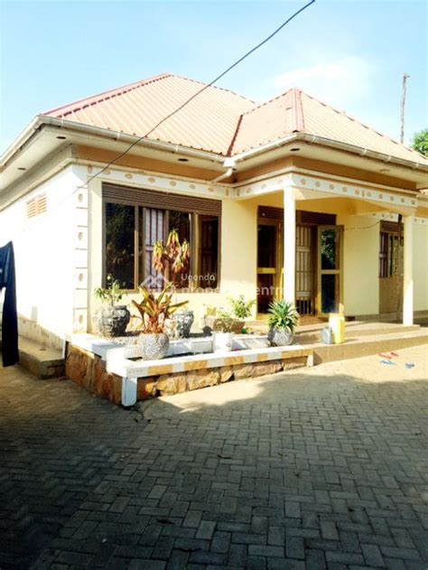 For Sale Bedroom House Busiika Town Zirobwe Road Kampala Central