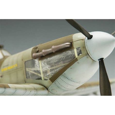 Supermarine Spitfire Mk Vb Trumpeter Me Maquette Char Promo