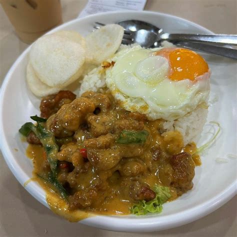 Meals A Day Salted Egg Chicken Rice At Sim Lim Square Eatbook Sg