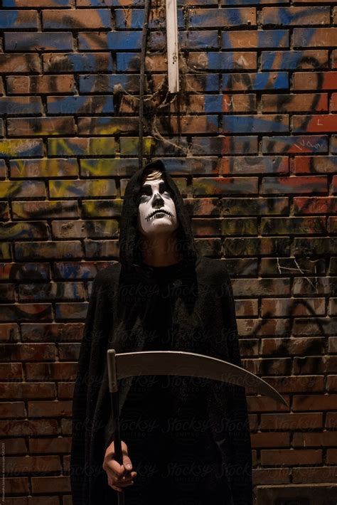 The Grim Reaper Costume For Halloween Del Colaborador De Stocksy Aleksandra Jankovic Stocksy