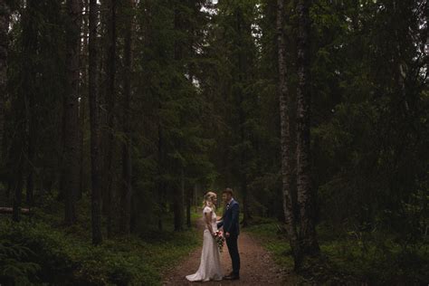 Bröllopsfotografering vid Vindelälven Bröllop i Vindeln Norrländska