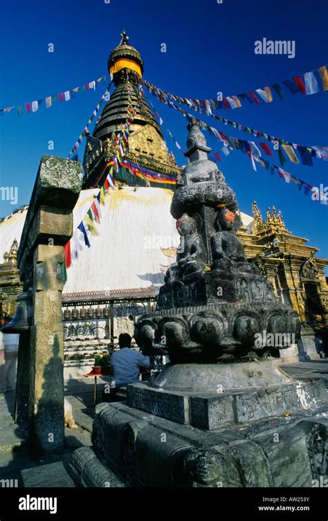 Swayambhunath Buddhist Temple, Kathmandu, Nepal Stock Photo - Alamy