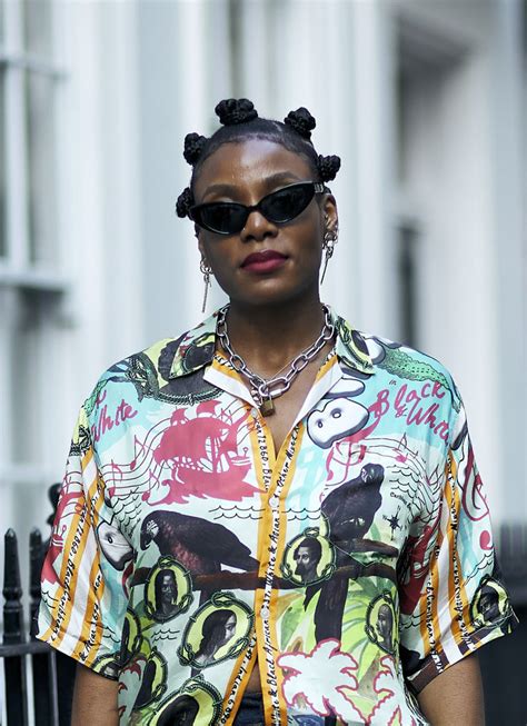 The 29 Best Street Style Beauty Looks From London Fashion Week Spring