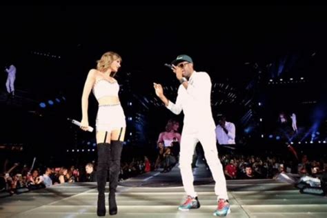 Taylor Swift Vedeta Galei Mtv Video Music Awards Obiectiv Vocea Brailei