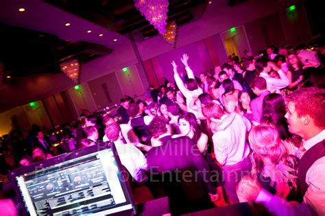 Dancefloor Lighting | Dance Lights | DJ Lighting