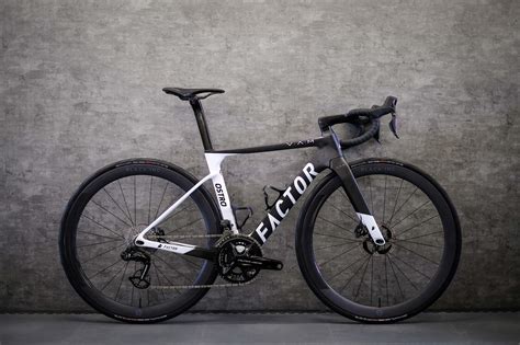 Factor Ostro Vam Naked Carbon Pearl White Vires Velo