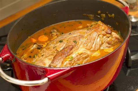 How To Cook Pork Neckbones In A Slow Cooker Pork Neckbones Recipe Neck Bones Recipe Slow