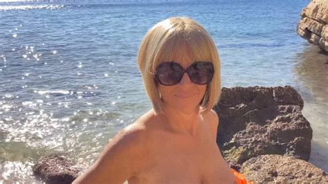 Buoyant Bare And Loving It Inflatable Fun Busty British Babe CherryB Clips Sale