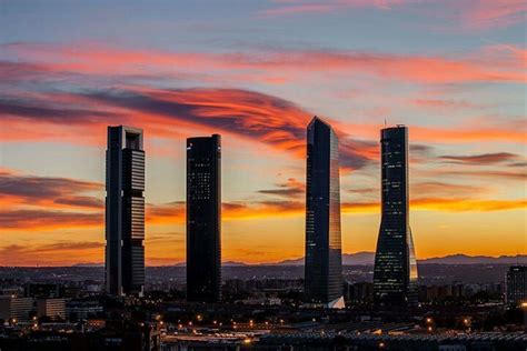 Atardecer Las Cuatro Torres Skyline Madriz Madrid