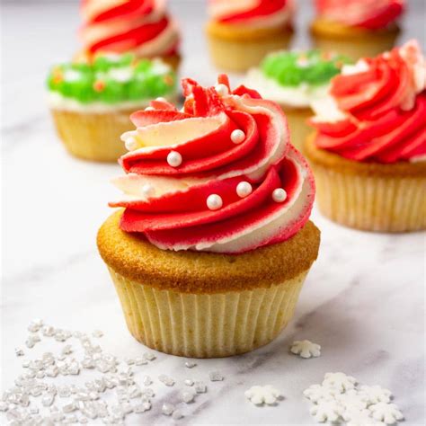 Christmas cupcakes - Sugar Pursuit