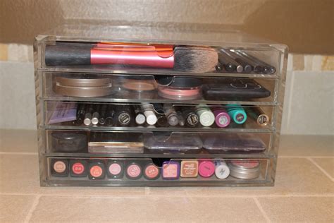 Pretty in Place: Makeup Storage 101