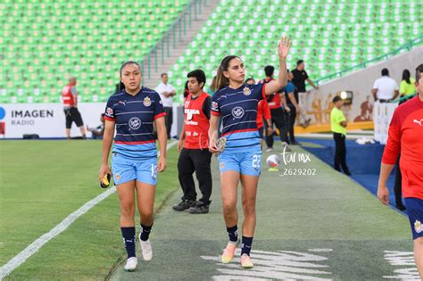 Karla Martínez Dorian Hernández Z629202 Santos vs Chivas femenil