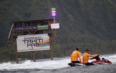 JO de Paris 2024 A Teahupoo la tour des juges est finalement prête