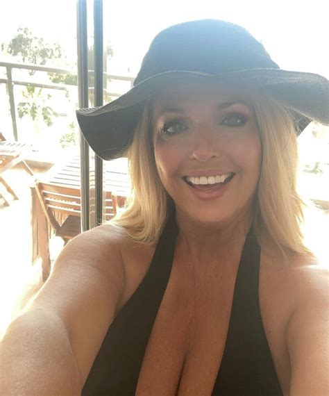 Milf Cougar Red Nude Porn Pictures XXX Photos Sex Images