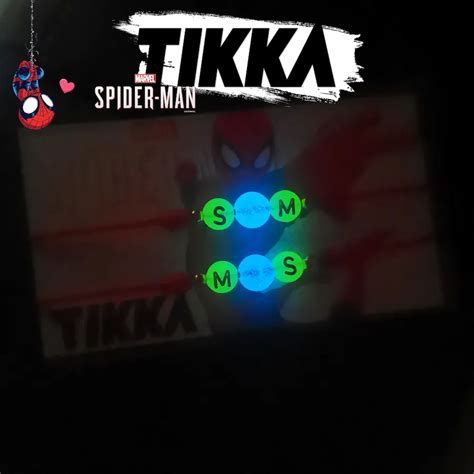 Incluye 2 piezas Pulseras de spiderman con iniciales Hombre araña