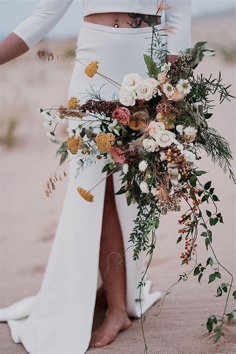 Fall Wedding Bouquets That Epitomize Autumn Style Wedding Flower