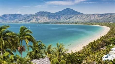 Cairns Northern Beaches to Port Douglas & Hartley's Crocodile ...